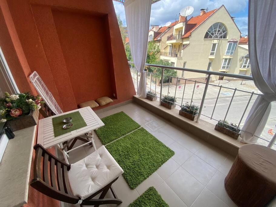 Lovely 1-Bedroom Apartament With Free Parking Sofia Ngoại thất bức ảnh